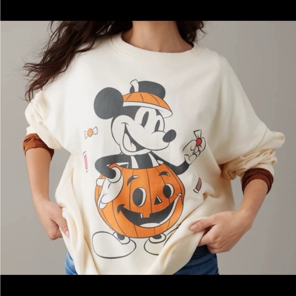 American eagle Mickey Mouse Halloween pumpkin oversized sweater MEDIUM